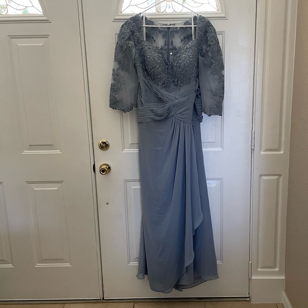 Azazie size 22W nwt formal gown, smoky blue